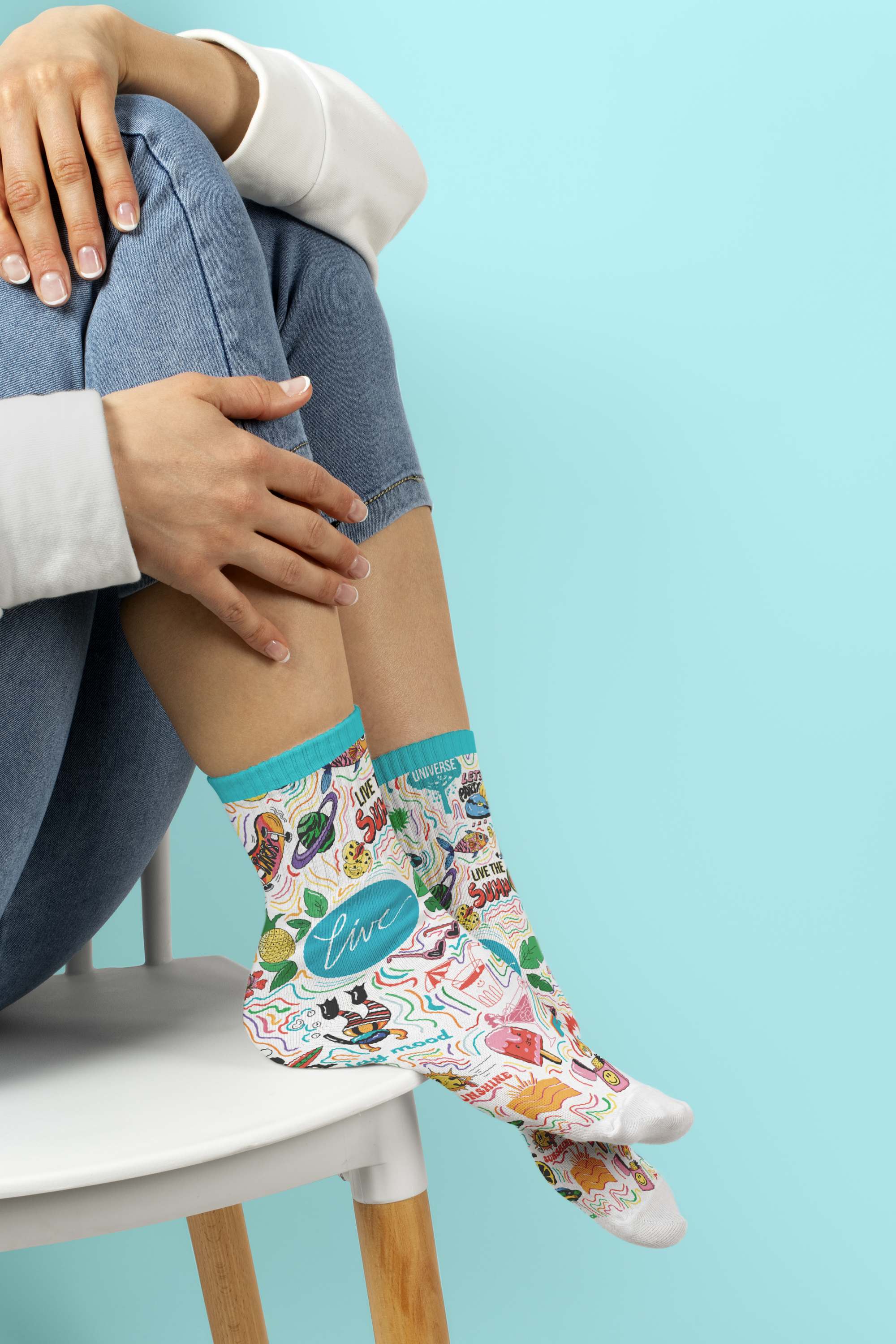 Calcetines blancos con dibujo colores