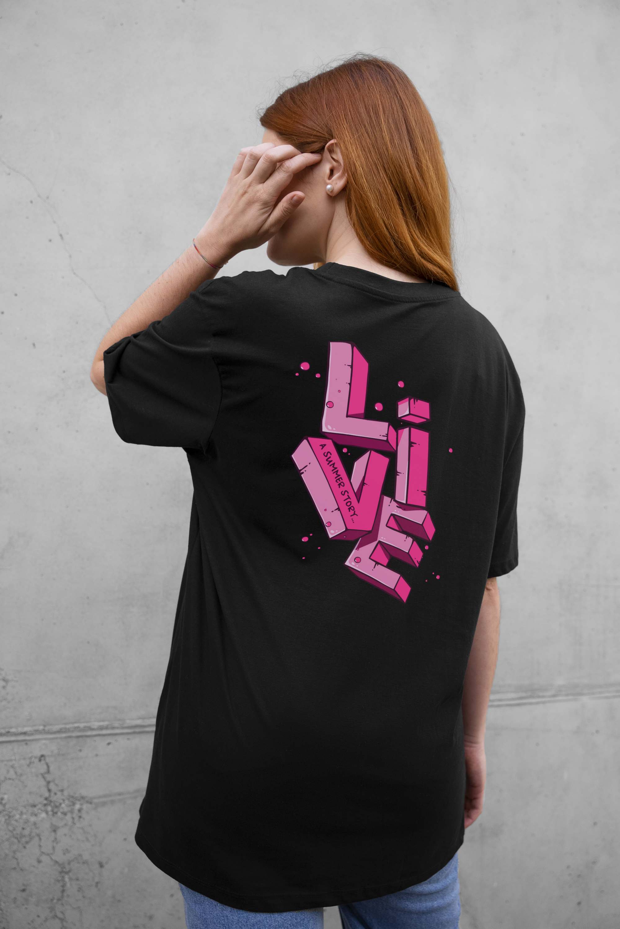 Camiseta Negra Logo Rosa